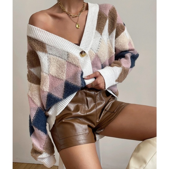 Cozy Multicolor Print Button Down Oversized Cardigan - Picture 1 of 6